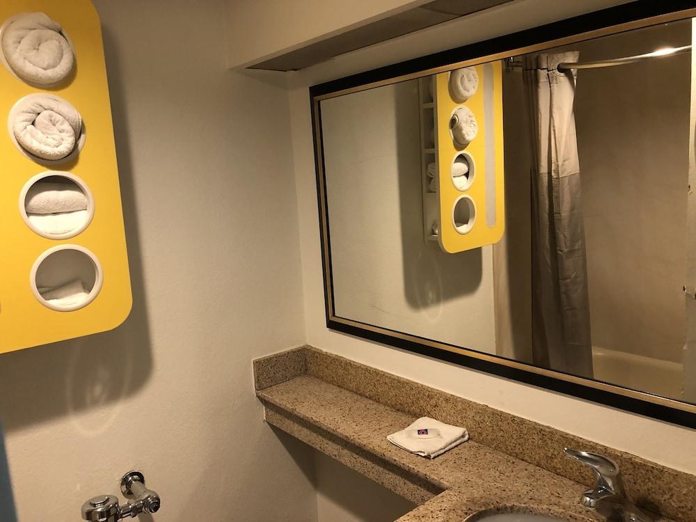 Motel 6-Washington, Dc Экстерьер фото