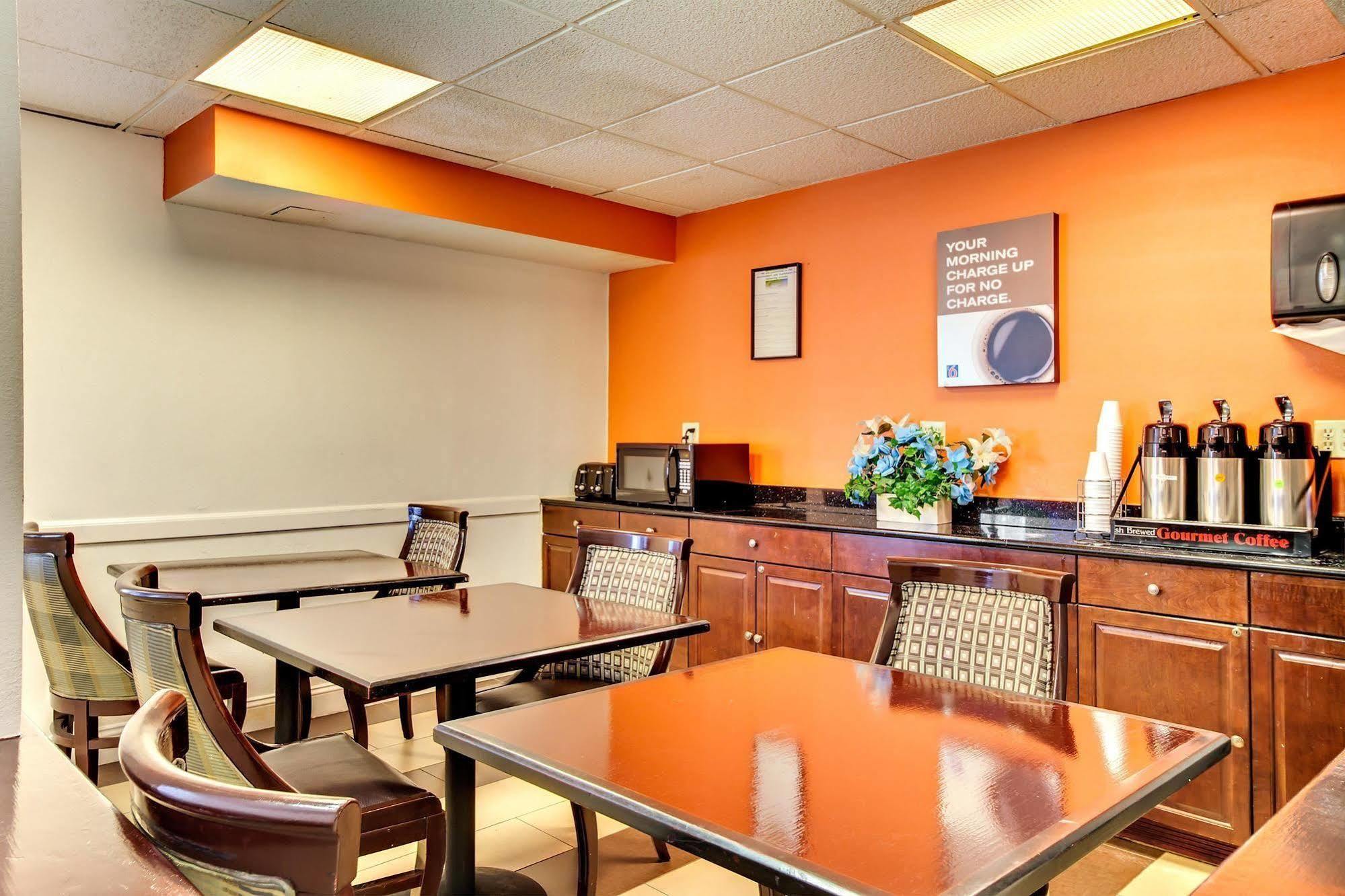 Motel 6-Washington, Dc Экстерьер фото
