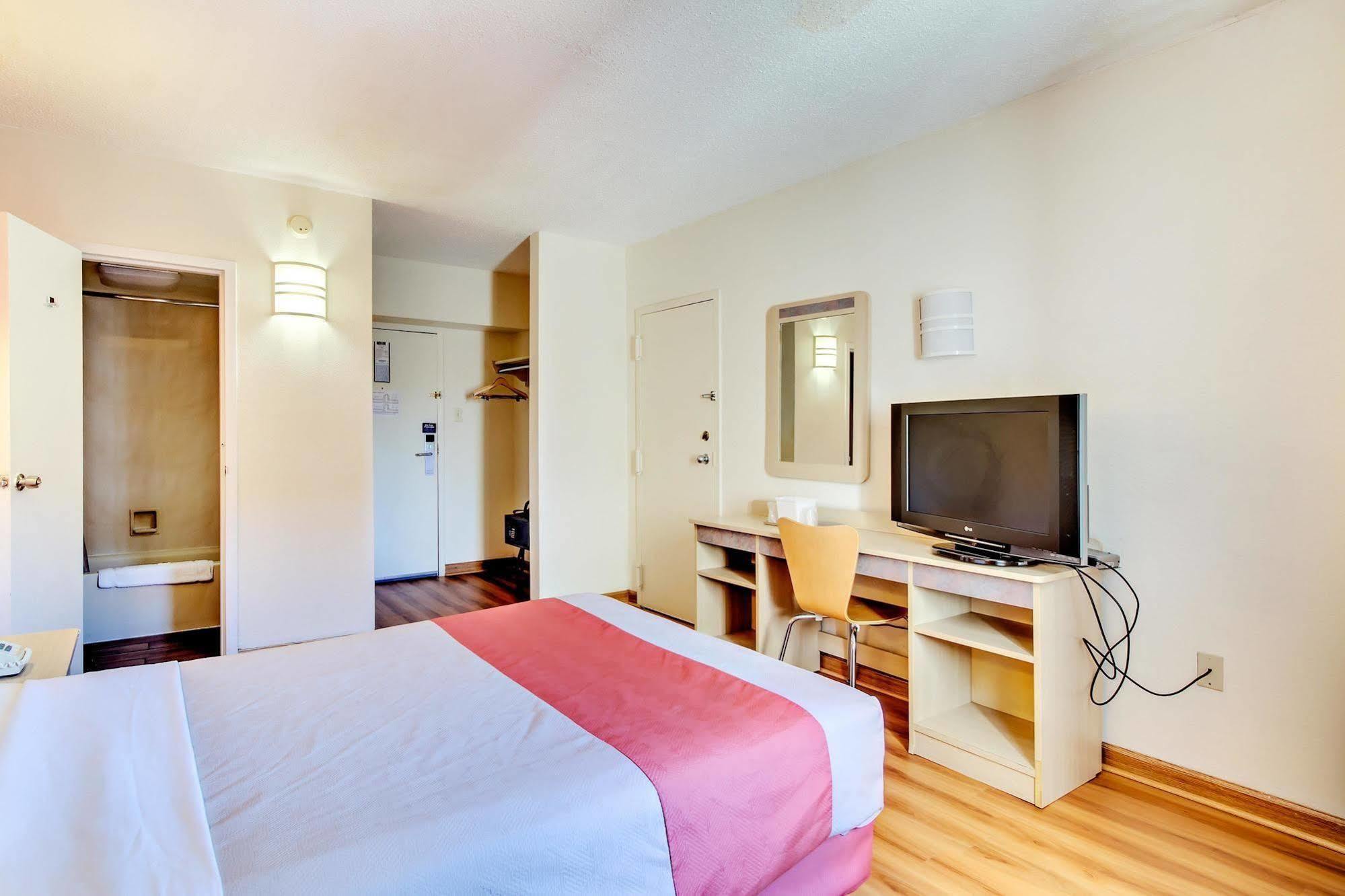 Motel 6-Washington, Dc Экстерьер фото