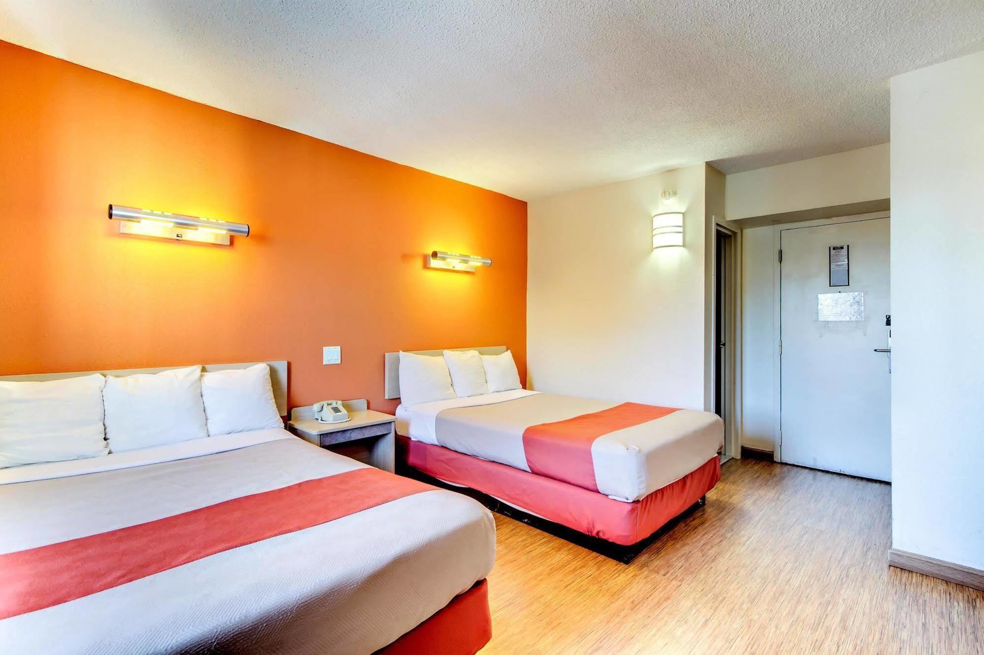 Motel 6-Washington, Dc Экстерьер фото